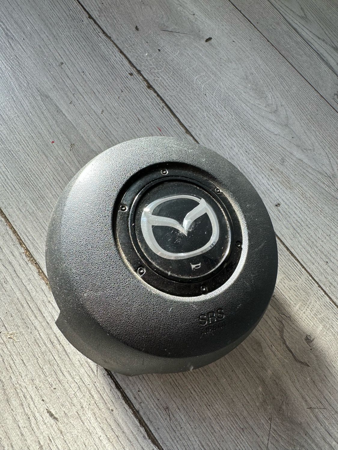 Mazda MX5 - Mk3 (NC) 05-08 - DRIVERS AIRBAG - EARLY STYLE w/ BLACK HORN RING