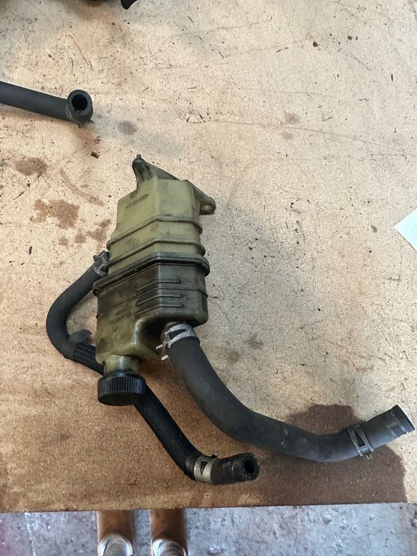 MAZDA MX5  MK3 NC 2005 - 2015 /  POWER STEERING FLUID BOTTLE / RESERVOIR