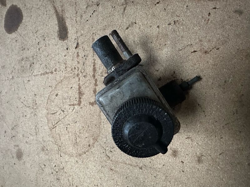 MX5 MK1 MK2 MK2.5 CLUTCH MASTER CYLINDER AND RESERVOIR 1989 - 2005