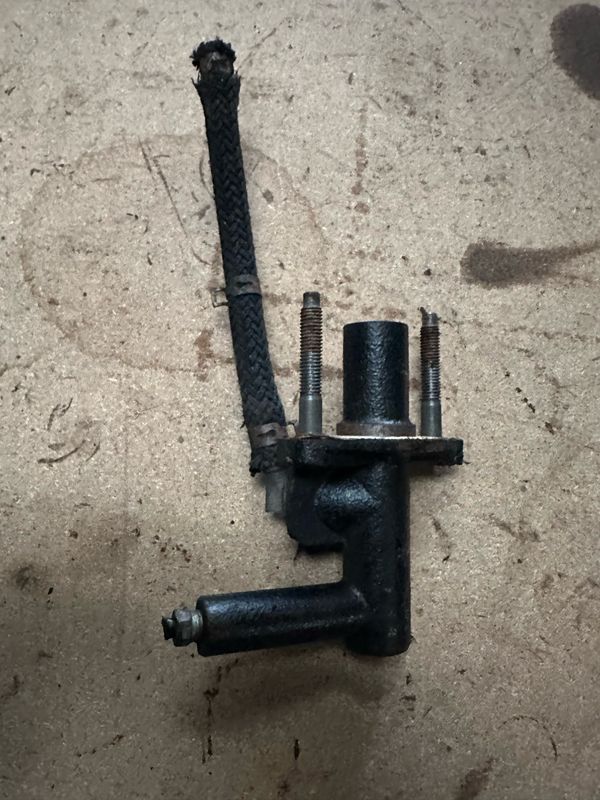 Mazda MX5 MK3 NC 1.8/2.0 Clutch Master Cylinder Hydraulic Cylinder