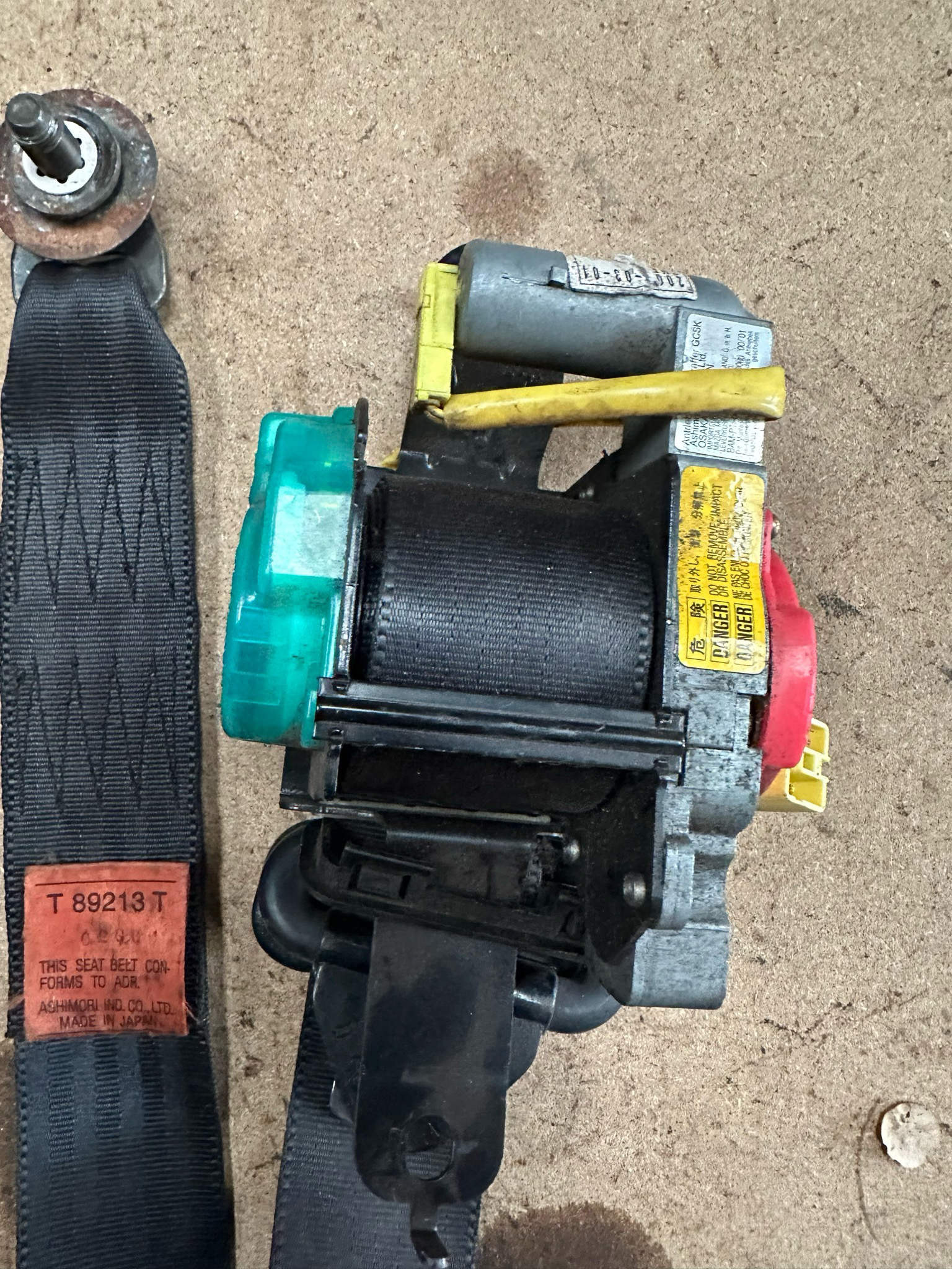 MAZDA MX5 MK2 1998-2001 SEAT BELT LEFT PASSENGER RIGHT DRIVER SIDE MECHANISM PAIR SET