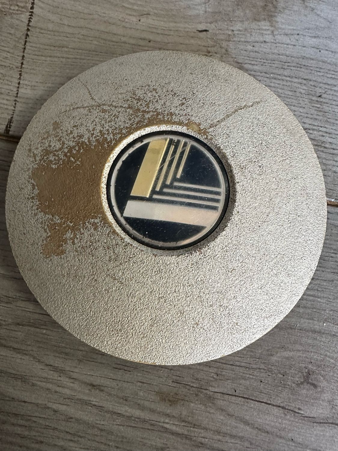 MAZDA MX5 Mk1 WHEEL CENTRE CAPS WITH THE EUNOS BADGE for the DAISY WHEELS x 1