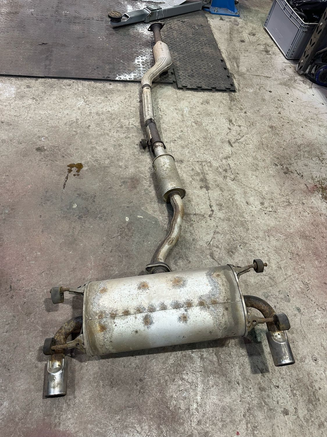Mazda MX5 MK3 NC FULL EXHAUST SYSTEM WITH CAT BACKBOX CENTRE PIPE