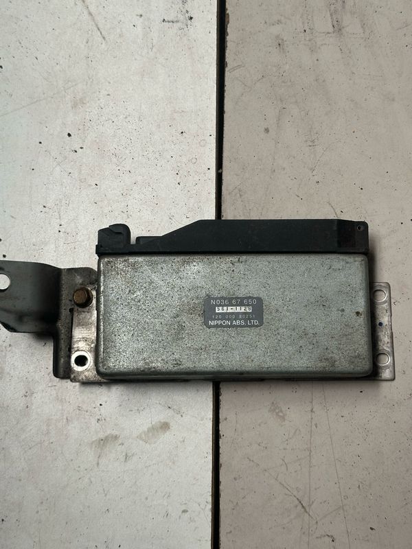 Mazda MX5 MK1 ABS ECU N036-67-650 Genuine Used