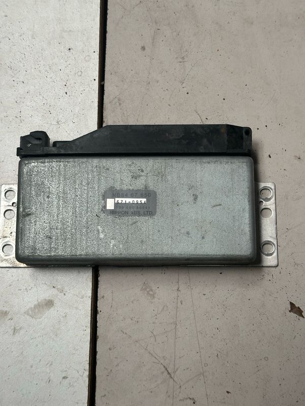 MX5 MK1 ABS CONTROL UNIT NB846650 ECU NB84-67-650 1989 - 1998