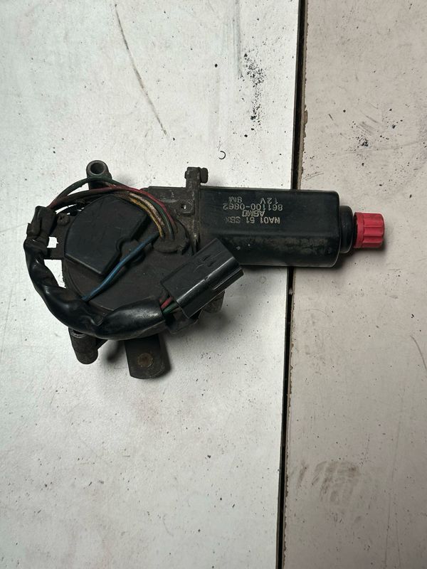 MAZDA MX5 MK1. HEADLIGHT MOTOR PASSENGER SIDE/LEFT. 1989-1997