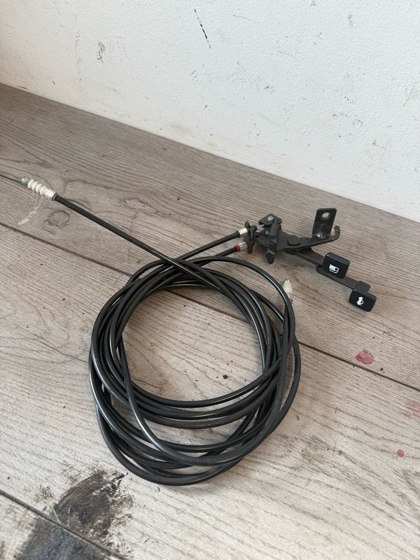 MX5 MK1 MK2 MK2.5 BOOT RELEASE PETROL CAP COVER RELEASE CABLES AND LEVERS