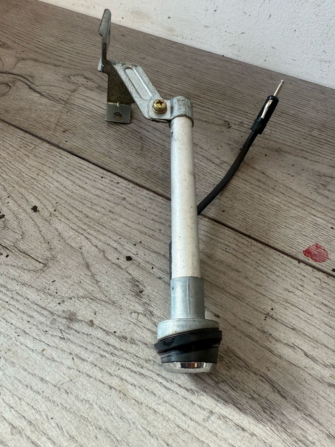 MX5 Manual Radio Aerial Antenna Base Genuine Mazda MX-5 Mk1 NA 1989>1994 MX5 Manual Radio Aerial Antenna Base Genuine Mazda MX-5 Mk1 NA 1989>1994