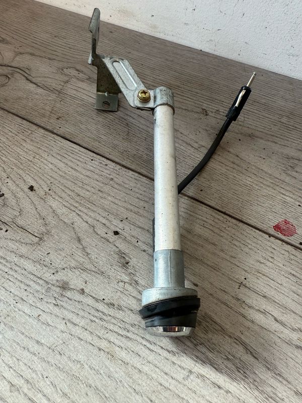 MX5 Manual Radio Aerial Antenna Base Genuine Mazda MX-5 Mk1 NA 1989>1994 MX5 Manual Radio Aerial Antenna Base Genuine Mazda MX-5 Mk1 NA 1989>1994