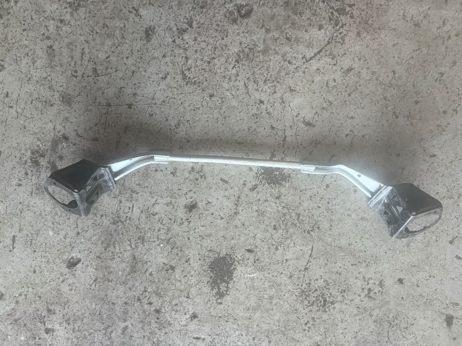 MX-5 Mk2/2.5 NB Mk2.5 Front Strut Brace Bar MX-5 Mk2/2.5 NB Mk2.5 Front Strut Brace Bar