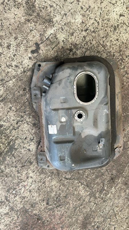 MAZDA MX5 EUNOS (MK2 1998 - 2005) PETROL / FUEL TANK 1.6 / 1.8 MK2.5 FREE POST MAZDA MX5 EUNOS (MK2 1998 - 2005) PETROL / FUEL TANK 1.6 / 1.8 MK2.5 FREE POST