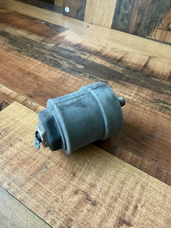 MAZDA MX5 OIL PRESSURE SENSOR (GENUINE MAZDA) EUNOS (MK1 1989 to 1997) 1.6 1.8 MAZDA MX5 OIL PRESSURE SENSOR (GENUINE MAZDA) EUNOS (MK1 1989 to 1997) 1.6 1.8