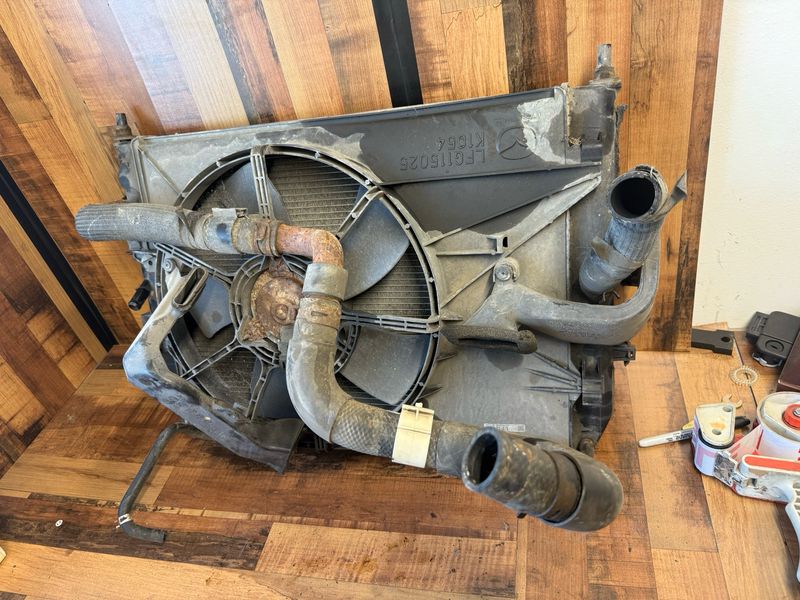 MAZDA MX5 MK3 MK3.5 MK3.75 RADIATOR AND FAN IN FULL WORKING ORDER GOOD CONDITION MAZDA MX5 MK3 MK3.5 MK3.75 RADIATOR AND FAN IN FULL WORKING ORDER GOOD CONDITION