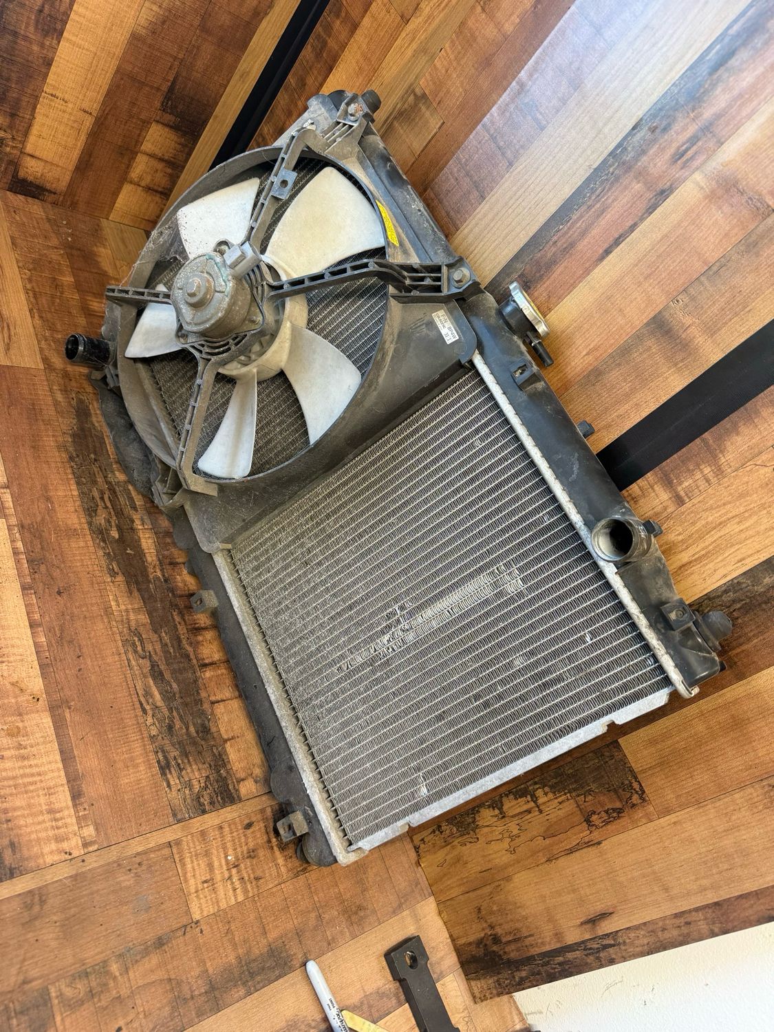 MAZDA MX5 RADIATOR (MK2 / 2.5 1998 - 2005) 1.6 / 1.8 RAD - 1600 / 1800 NB + Fan