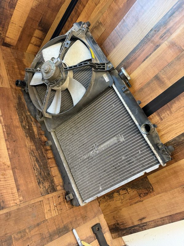 MAZDA MX5 RADIATOR (MK2 / 2.5 1998 - 2005) 1.6 / 1.8 RAD - 1600 / 1800 NB + Fan MAZDA MX5 RADIATOR (MK2 / 2.5 1998 - 2005) 1.6 / 1.8 RAD - 1600 / 1800 NB + Fan