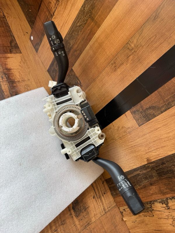 Mazda MX-5 MK3.5 MK3.75 Indicator / Light / Wiper Stalk Unit NE85 Mazda MX-5 MK3.5 MK3.75 Indicator / Light / Wiper Stalk Unit NE85