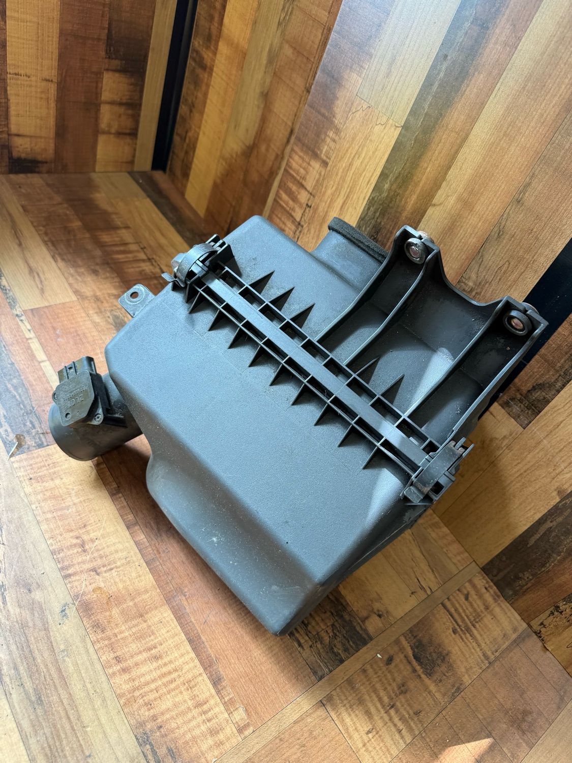 MAZDA MX5 AIR BOX AIRBOX (MK3 2005 - 2015) NC 1.8 / 2.0 AIR FILTER HOUSING + MAF MAZDA MX5 AIR BOX AIRBOX (MK3 2005 - 2015) NC 1.8 / 2.0 AIR FILTER HOUSING + MAF