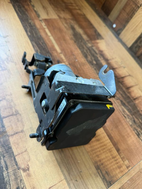 Mazda MX5 Mk3.5/3.75 NC2/3 (09-15) ABS Pump Module NH44 43 7A0 Mazda MX5 Mk3.5/3.75 NC2/3 (09-15) ABS Pump Module NH44 43 7A0