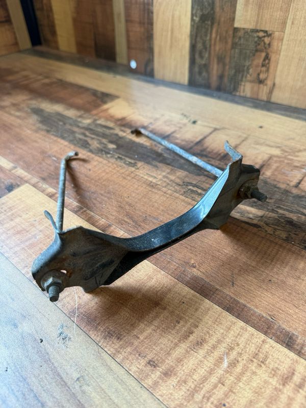Mazda MX5 - Mk3 (NC) 05-15 - BATTERY SECURING BRACKET w/ RETAINING CLAMPS Mazda MX5 - Mk3 (NC) 05-15 - BATTERY SECURING BRACKET w/ RETAINING CLAMPS