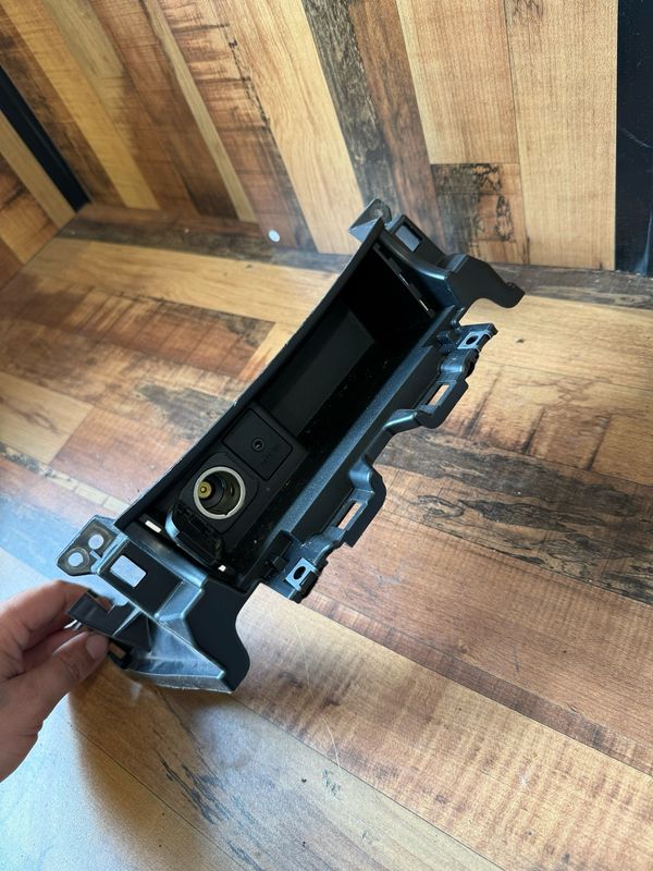 Mazda MX5 - Mk3 (NC) 05-09 - DASHBOARD CENTRE PANEL TRIM w/ 12v SOCKET - radio Mazda MX5 - Mk3 (NC) 05-09 - DASHBOARD CENTRE PANEL TRIM w/ 12v SOCKET - radio
