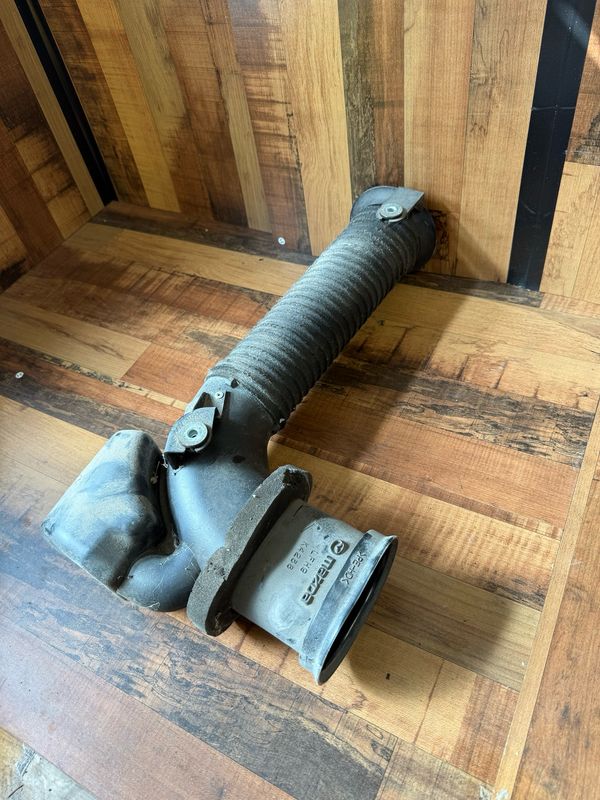 MAZDA MX5 MK3 NC 1.8 2.0 2005-2015 Cold Air Intake Pipe Hose LFH9K4238 MAZDA MX5 MK3 NC 1.8 2.0 2005-2015 Cold Air Intake Pipe Hose LFH9K4238