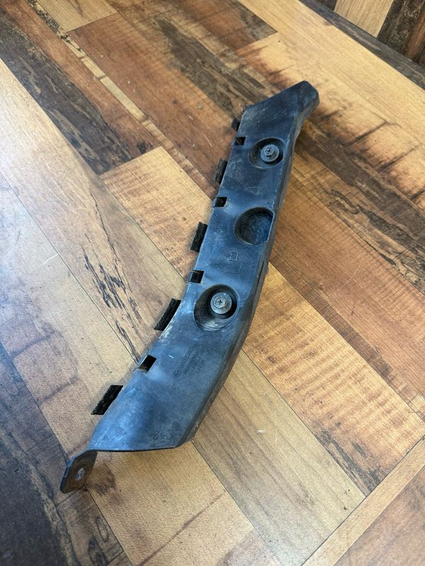 MAZDA MX5 NC2 MK3 PASSENGER REAR BUMPER BRACKET NH52-50-2J1 2009-2014 MAZDA MX5 NC2 MK3 PASSENGER REAR BUMPER BRACKET NH52-50-2J1 2009-2014