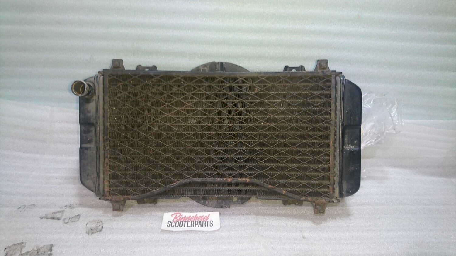 Radiator Yamaha FZR 600 3HE mit Lüfter