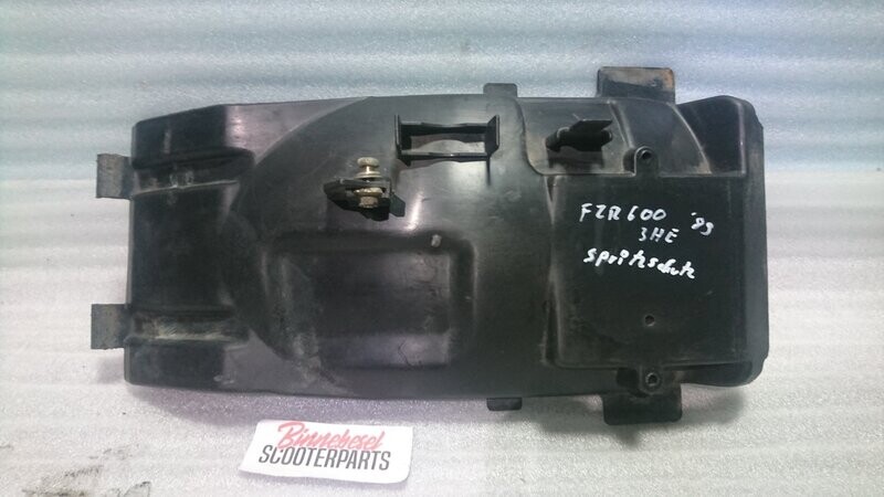 Verkleidung Yamaha FZR 600 3HE Spritzschutz Verkleidung Yamaha FZR 600 3HE Spritzschutz