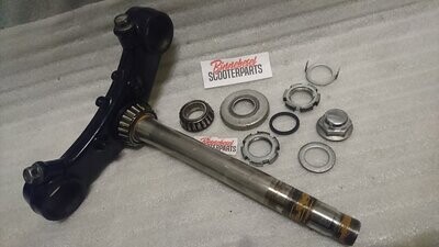 Gabelbrücke Yamaha FZR 600 3HE Unten + Steuersatz