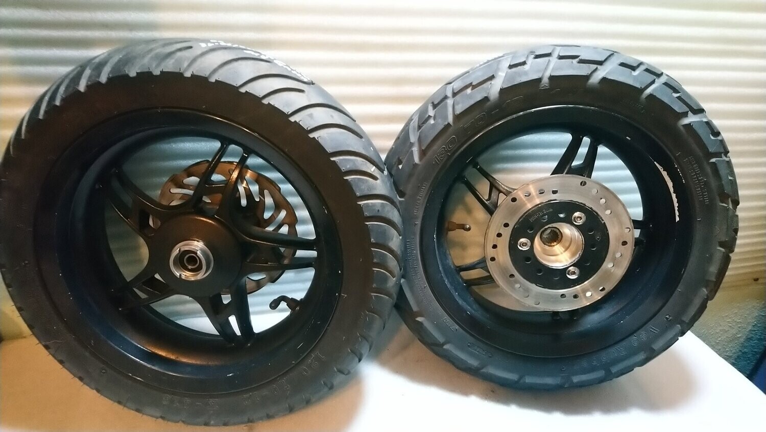 Felgen Keeway RY8 Schwinge Kompletträder 120/70-12 130/70-12
