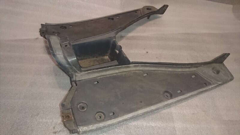 Verkleidung Aprilia SR50 Trittbrett Verkleidung Aprilia SR50 Trittbrett