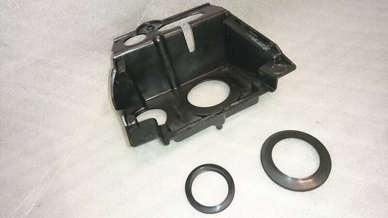 Verkleidung Suzuki AP50 Tankstutzen