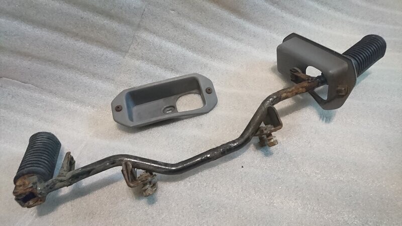 Fußrasten Suzuki Adress AH50