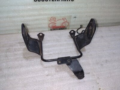 Halterung Yamaha XS 400 12E Scheinwerfer Blinker Halterung Yamaha XS 400 12E Scheinwerfer Blinker