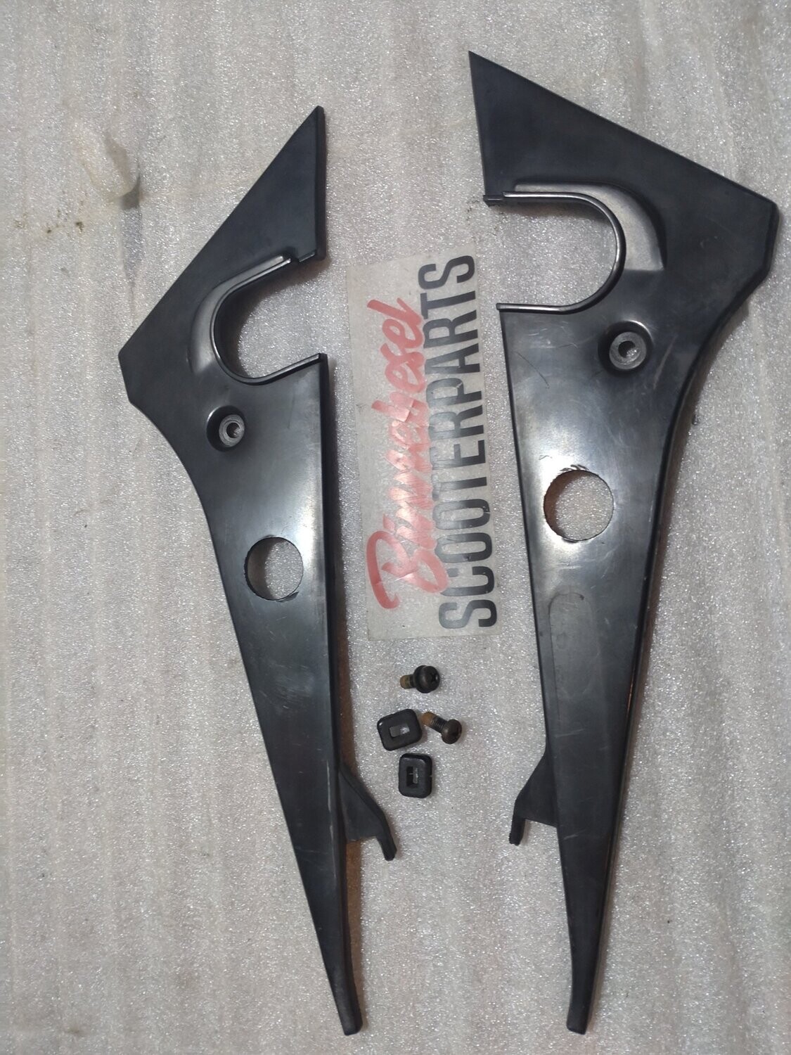 Verkleidung Yamaha XS 400 12E Heck Seitenteile