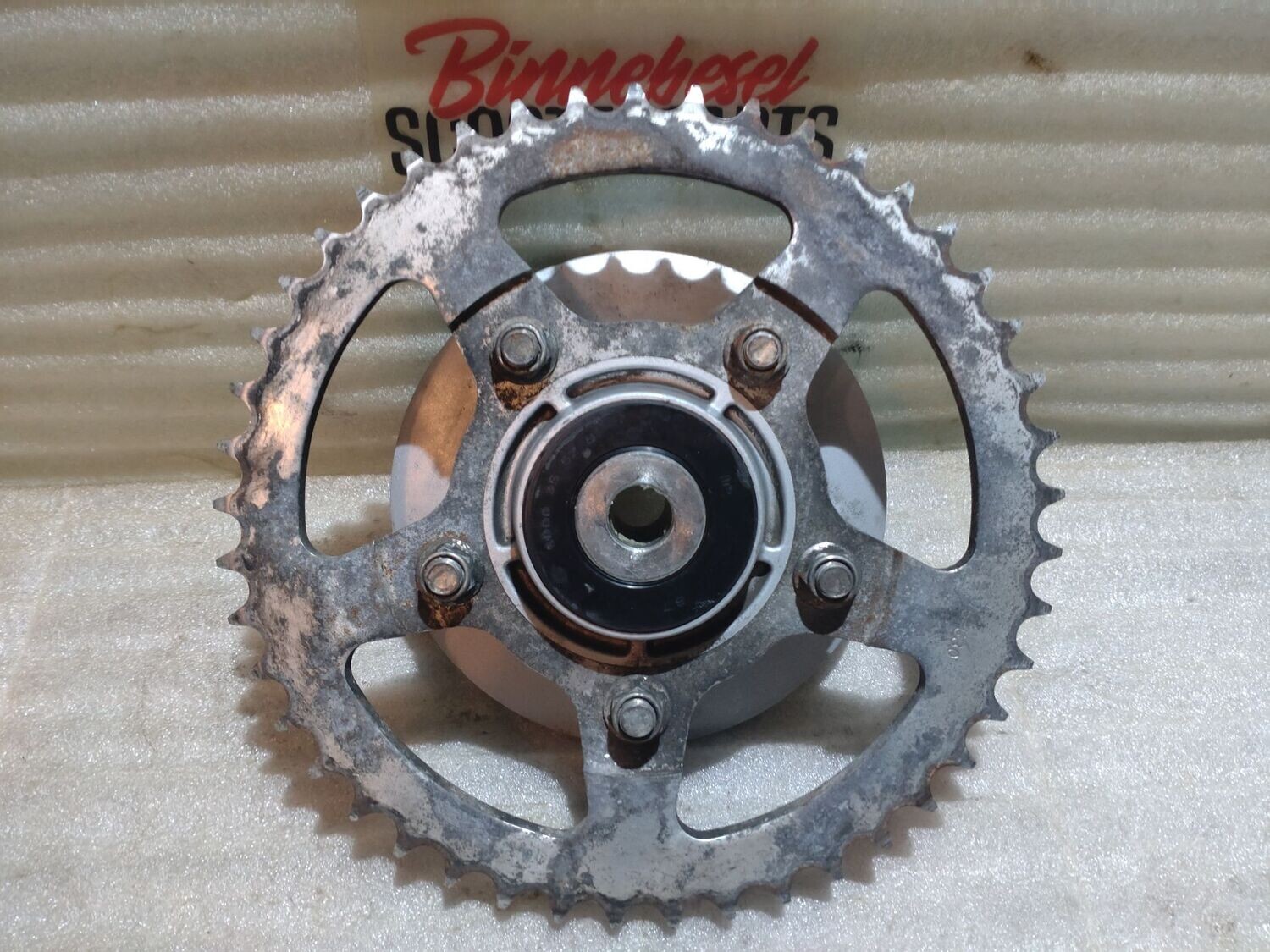 Kettenradträger Suzuki GSX 600 F GN72B Hinterradnabe