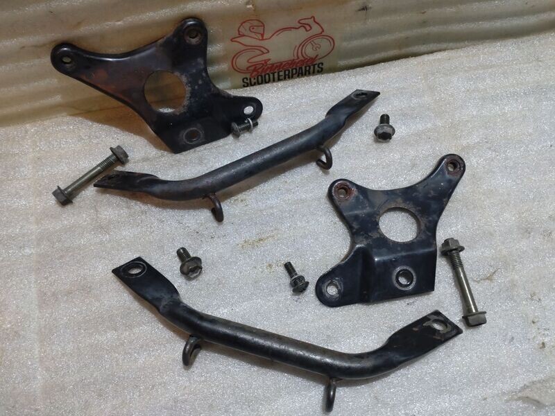 Rahmenteil Suzuki GSX 600 F GN72B Seitenteile Heck Paar