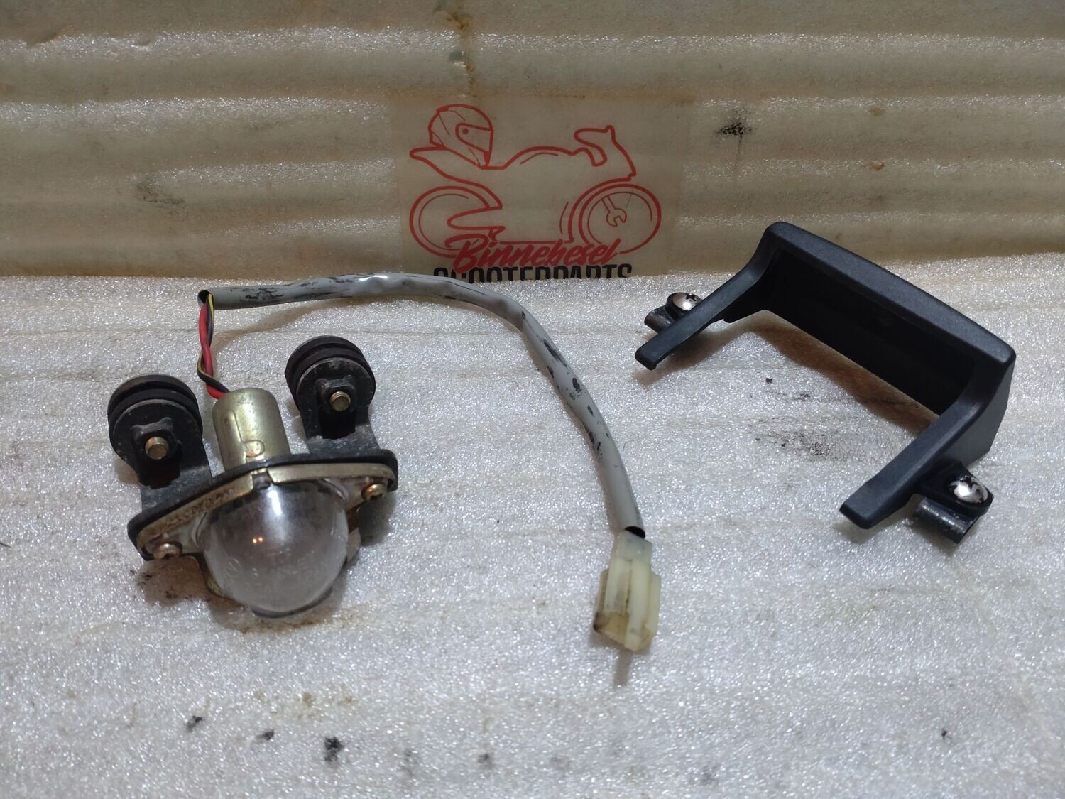 Kennzeichenleuchte Kawasaki GPZ 500s EX500A +Verkleidung