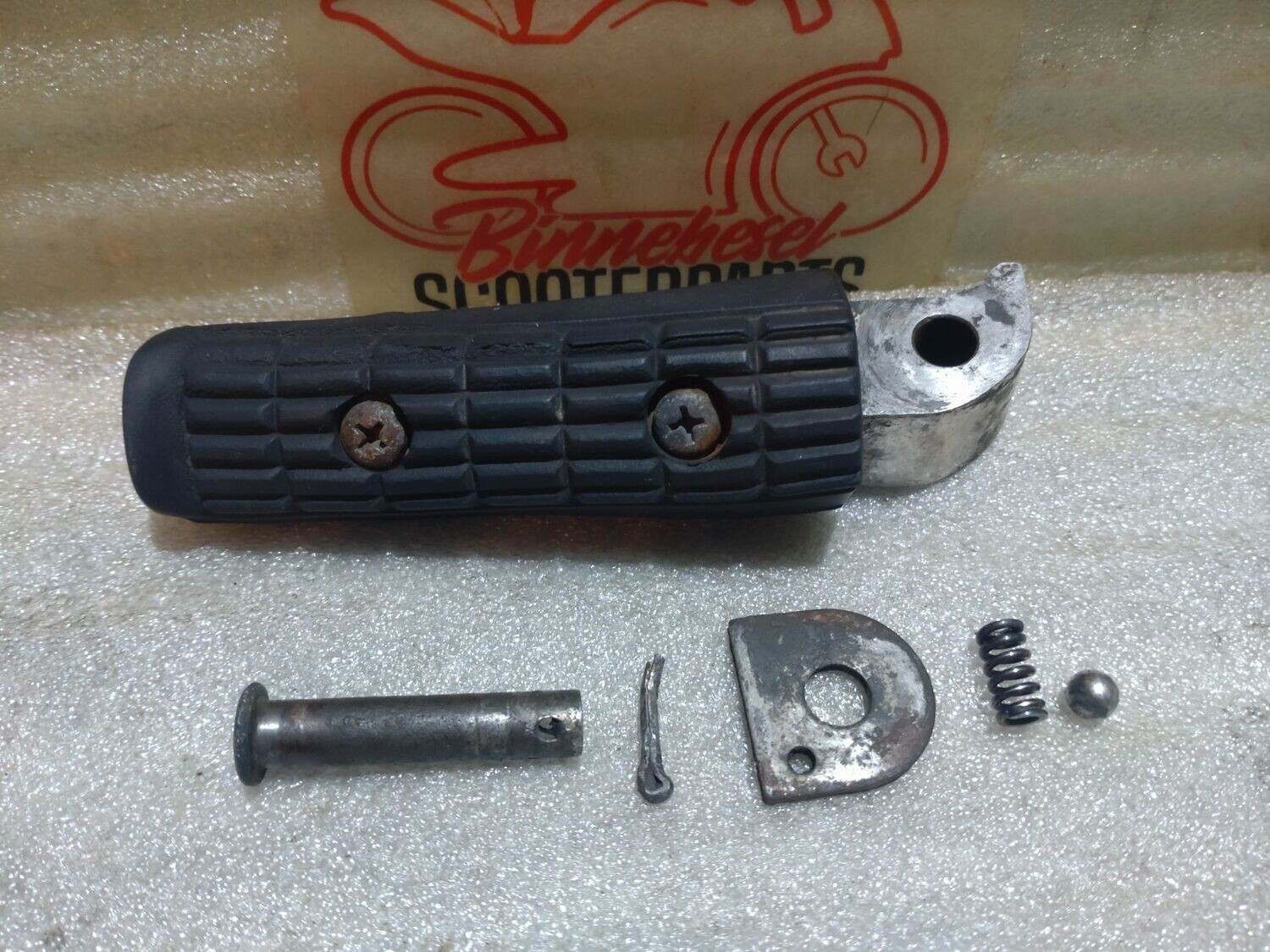 Fußraste Yamaha XJ 600 N / S 4BRA Sozius Links