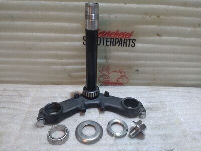 Gabelbrücke Kawasaki GPZ 500s EX500A Unten #2 +Steuersatz