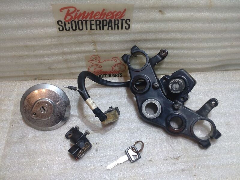 Schlosssatz Honda CB 450s PC17 Komplett +1Schlüssel Schlosssatz Honda CB 450s PC17 Komplett +1Schlüssel
