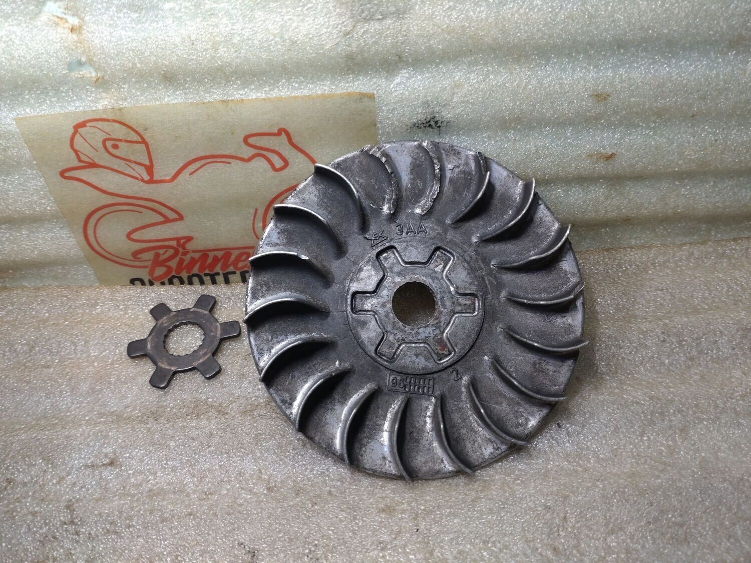 Riemenscheibe Minarelli Yamaha Neos +Sternscheibe