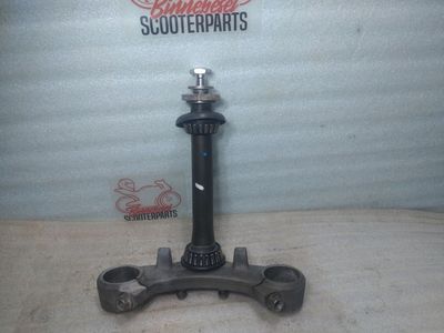 Gabelbrücke Suzuki GSX 600 F GN72B Unten #2 +Steuersatz