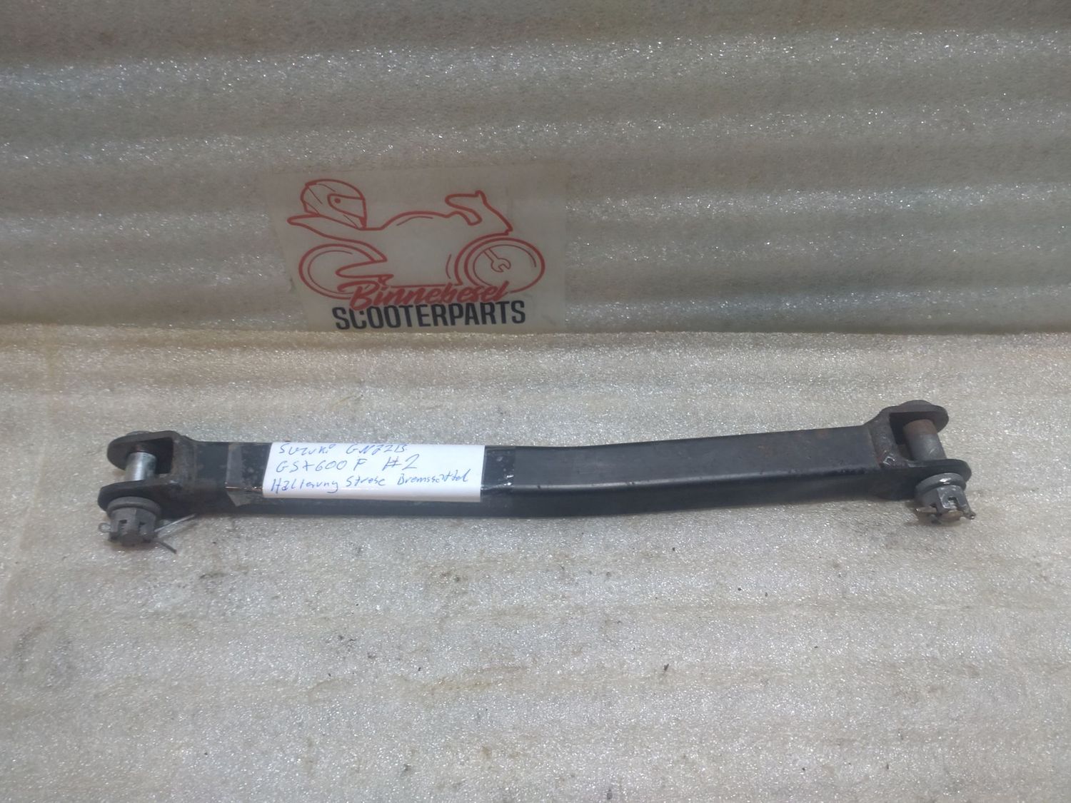 Rahmenteil Suzuki GSX 600 F GN72B Halterung Strebe Bremssattel #2