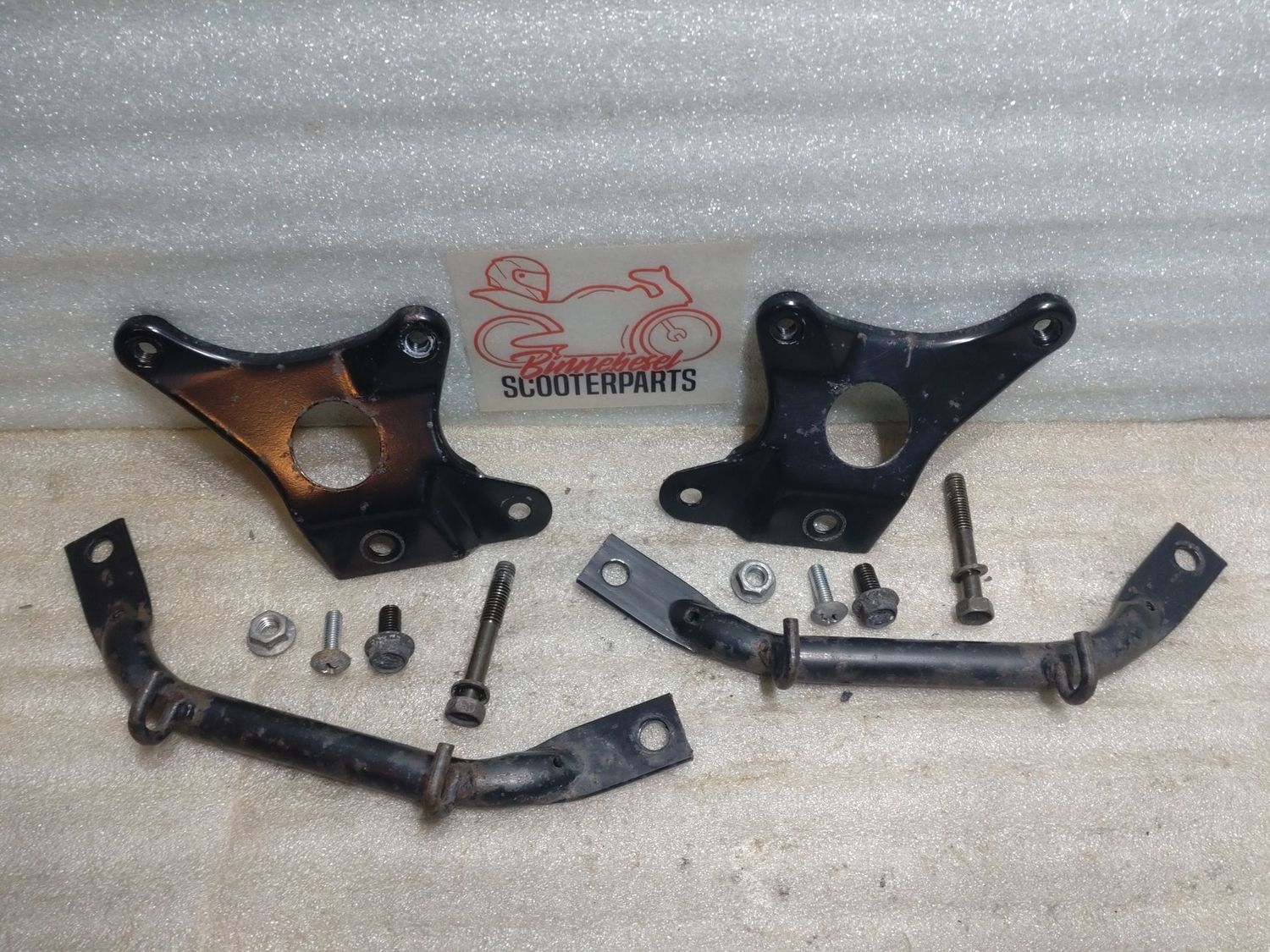 Rahmenteil Suzuki GSX 600 F GN72B Seitenteile Heck Paar #2