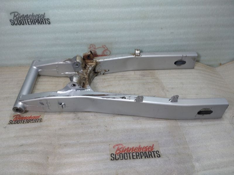 Schwinge Suzuki GSX 600 F GN72B Hinterrad #2