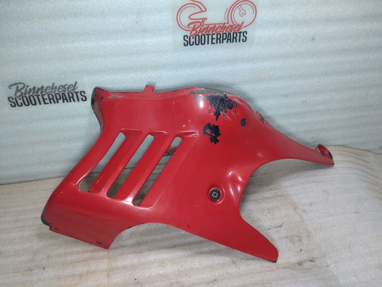 Verkleidung Suzuki GSX 600 F GN72B Bug Links #2 Rot