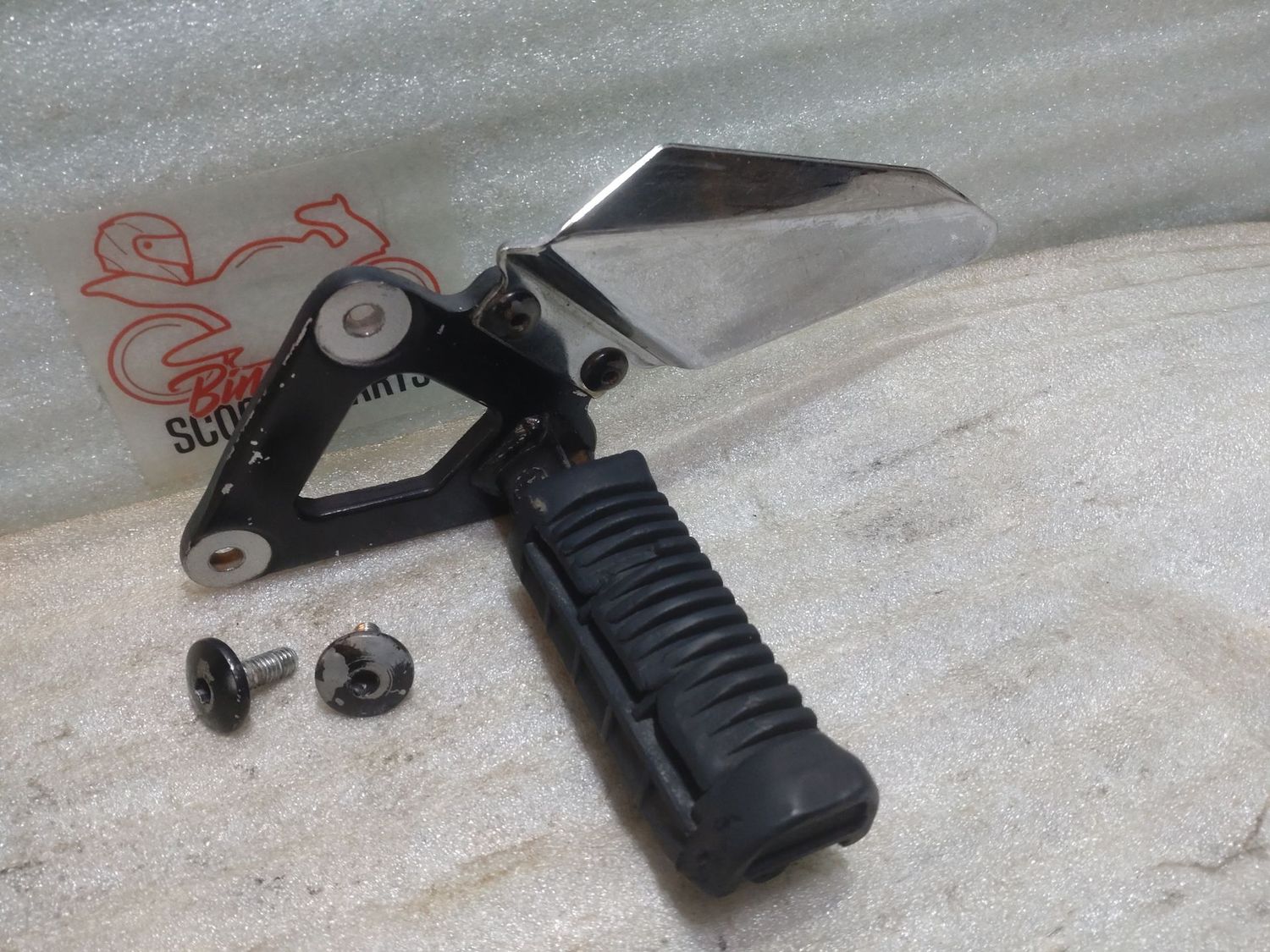 Fußraste Suzuki GS 500 E GM51B Fahrer Links +Konsole