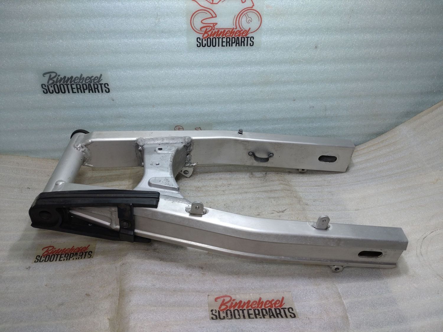 Schwinge Suzuki SV 650 S AV1 Hinterrad #1