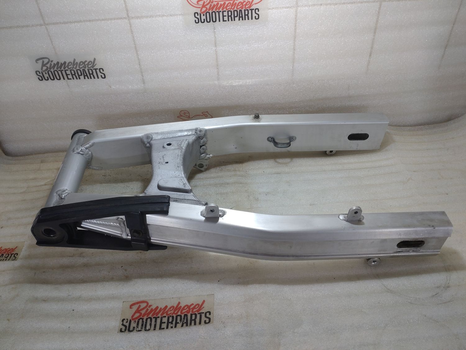Schwinge Suzuki SV 650 S AV1 Hinterrad #2